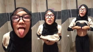 Bokep smp tocil kacamata buat vidoe di wc